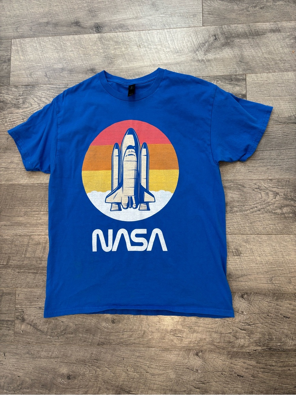 Gildan Men's L Blue NASA Space Shuttle Graphic Crew Neck Short Sleeve Tee